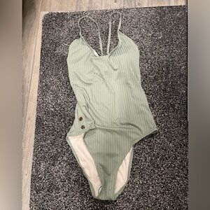 NWT women’s swimsuit